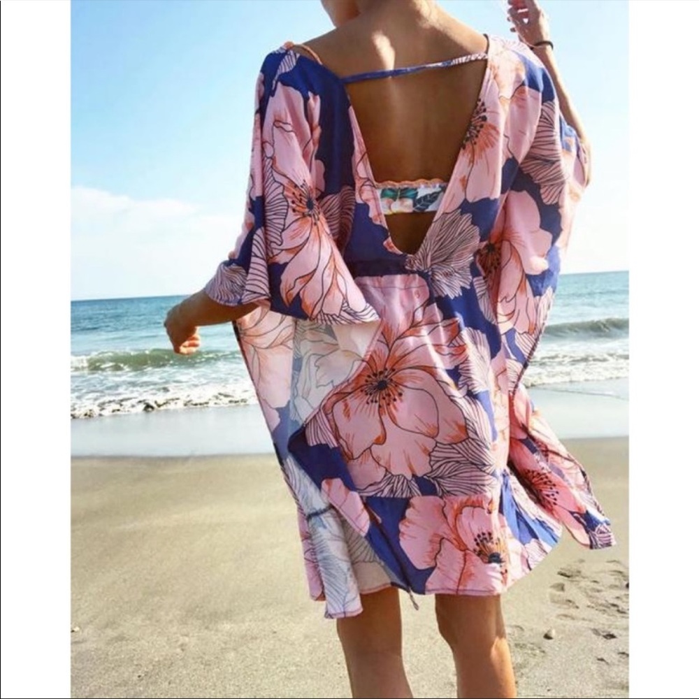 MAAJI Twinkling Lights Kaftan - Picture 3 of 7